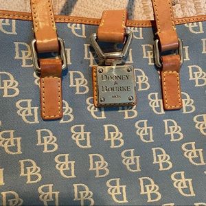 Dooney and Bourke purse
